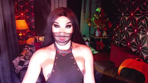 THE QUEEN ALPHA   Queen Medusa Prey online show from March 10, 2025, 6:45 pm