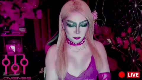 THE QUEEN ALPHA   Queen Medusa Prey online show from February 3, 2026, 9:25 am