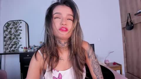 medussa13 online show from April 18, 2026, 12:09 pm