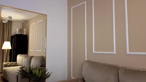 MedussaEyes online show from November 7, 2025, 9:48 pm