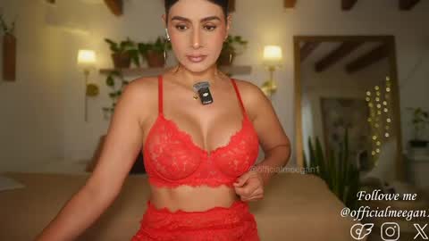 Andrea  online show from April 17, 2026, 1:58 pm