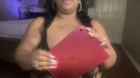 Snapshot of meetsouthernpeach chatting on February 18, 2025, 3:21 am Southern Peach online show from February 18, 2025, 3:21 am