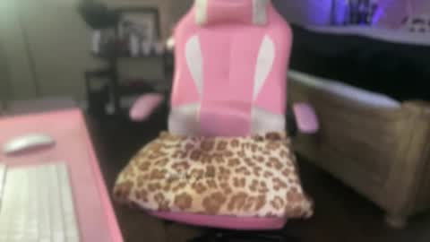 Snapshot of meetsouthernpeach chatting on October 4, 2025, 2:42 am Southern Peach online show from October 4, 2025, 2:42 am