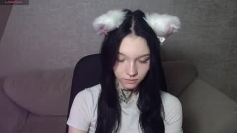 Snapshot of mefwhore chatting on February 28, 2025, 6:41 pm mefwhOre online show from February 28, 2025, 6:41 pm