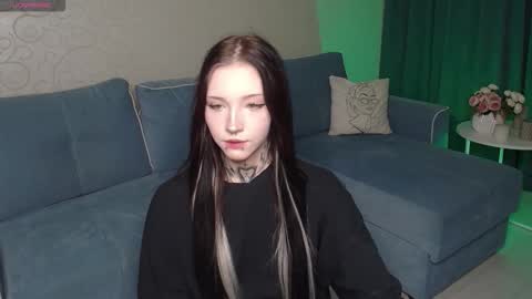 mefwhOre online show from December 17, 2025, 3:18 pm