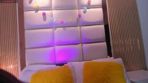 Snapshot of megaan_rouse chatting on May 3, 2026, 11:38 am megaan_rouse online show from May 3, 2026, 11:38 am