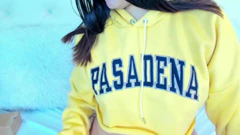     online show from January 24, 2025, 2:51 pm