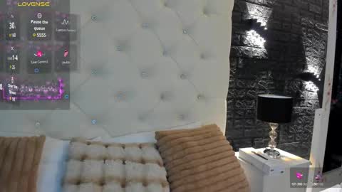     online show from March 5, 2025, 2:56 pm