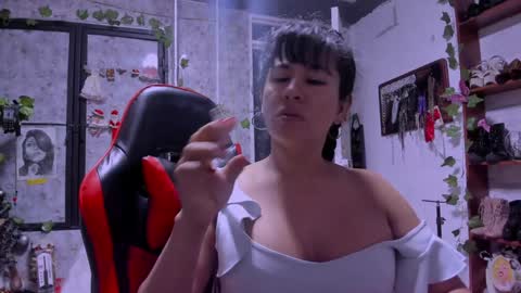 Snapshot of megan_grace_20 chatting on December 29, 2024, 11:50 am megan grace 20 online show from December 29, 2024, 11:50 am
