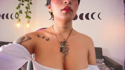 megan_hottts online show from January 7, 2026, 1:35 pm