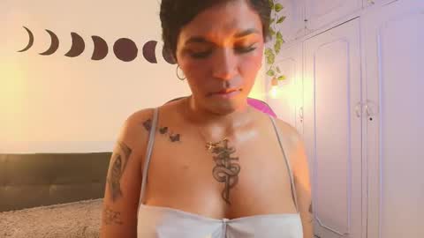 megan_hottts online show from January 15, 2026, 4:44 pm