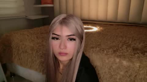     online show from March 19, 2026, 1:59 pm