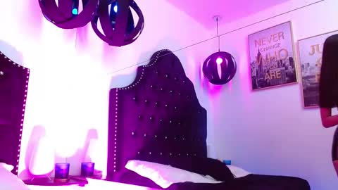 megan_saint online show from September 13, 2025, 3:17 am