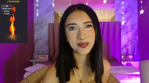 megan_saint online show from July 8, 2026, 1:48 pm