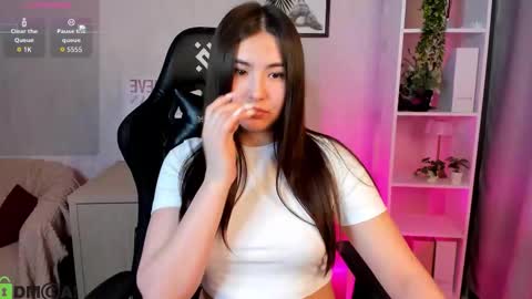 Megan online show from November 21, 2025, 9:41 am