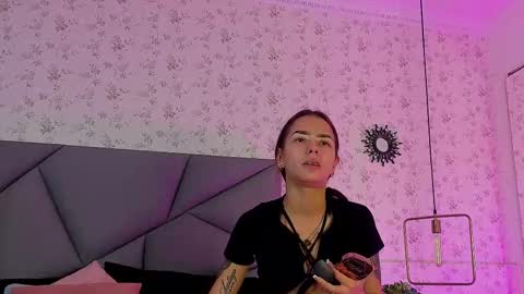 meganandtayler online show from November 6, 2025, 11:22 am