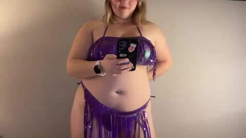 Meganashleyy212 online show from February 2, 2025, 3:43 am