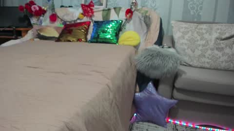 Nicki--------- Welcome to my Room online show from January 31, 2025, 7:50 am