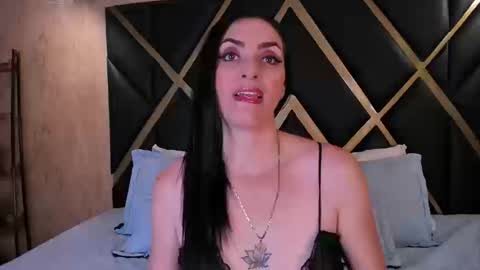 Snapshot of meganhofman chatting on September 10, 2025, 8:31 pm Megan Hofman online show from September 10, 2025, 8:31 pm