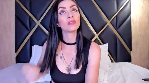 Snapshot of meganhofman chatting on September 29, 2025, 7:51 pm Megan Hofman online show from September 29, 2025, 7:51 pm