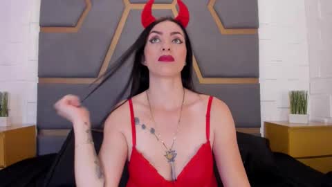 Snapshot of meganhofman chatting on October 4, 2025, 11:41 am Megan Hofman online show from October 4, 2025, 11:41 am