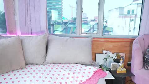 Mara online show from November 21, 2025, 1:10 pm