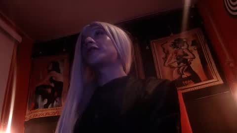 megannixx online show from October 11, 2025, 7:07 am