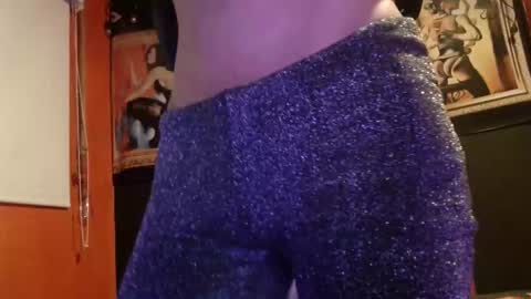 megannixx online show from October 15, 2025, 5:07 am