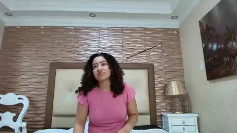 Snapshot of meganrousx chatting on February 3, 2026, 11:48 am Megan online show from February 3, 2026, 11:48 am