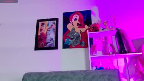 Megan online show from December 3, 2025, 7:56 pm