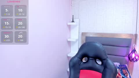 M E G A N  online show from December 22, 2025, 10:40 pm