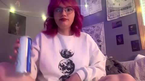 Megeggs online show from March 1, 2025, 7:59 pm