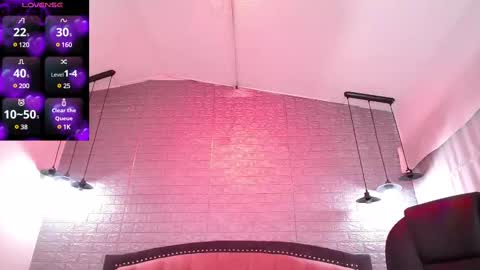 Snapshot of meghan_nill chatting on February 20, 2025, 7:12 am Meghan online show from February 20, 2025, 7:12 am