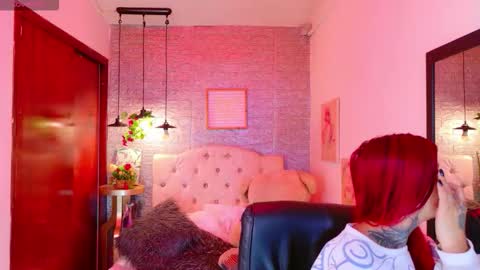 Snapshot of meghan_nill chatting on November 3, 2025, 2:57 am Meghan online show from November 3, 2025, 2:57 am