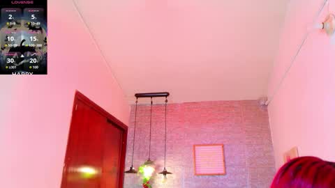 Snapshot of meghan_nill chatting on November 4, 2025, 2:43 am Meghan online show from November 4, 2025, 2:43 am