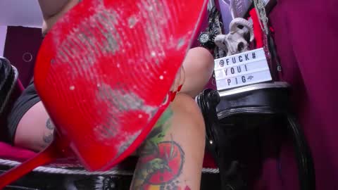 Goddess Sara online show from November 4, 2025, 11:59 pm