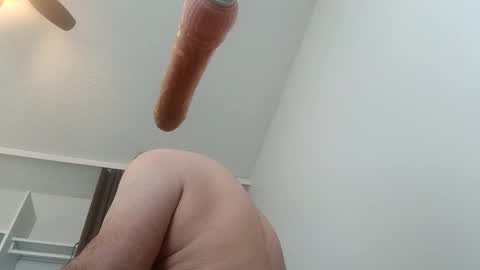 meheriuk68 online show from April 11, 2026, 8:24 pm