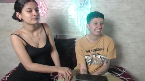 mei and gaby online show from October 8, 2025, 4:10 am