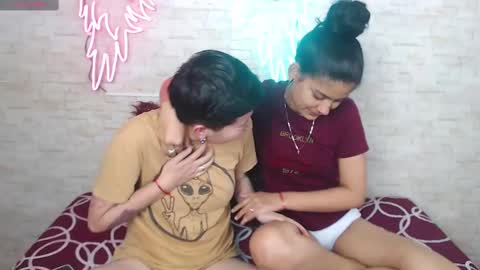 mei and gaby online show from October 16, 2025, 4:24 am