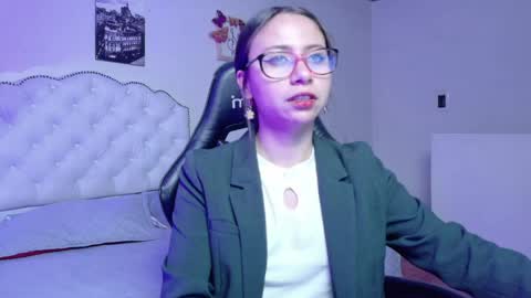 Mei online show from March 28, 2026, 2:33 am