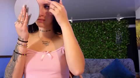 Mei online show from November 29, 2025, 11:13 am