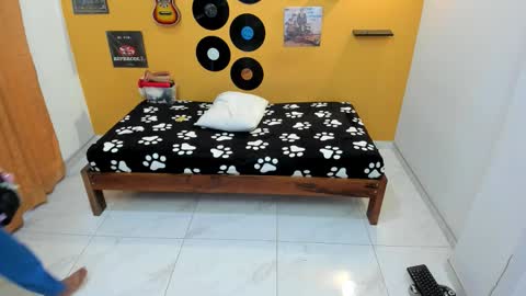 MEIS online show from March 17, 2026, 2:16 am