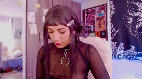 Melissa  -  -  Please help me to reach 100 thumbs up online show from October 2, 2025, 7:54 pm