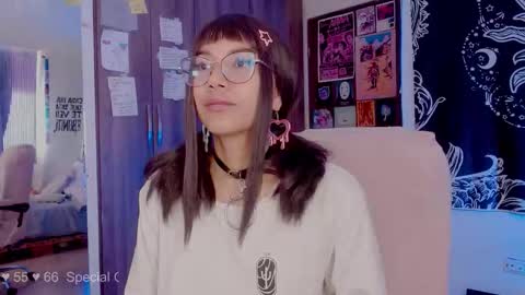 Melissa  -  -  Please help me to reach 100 thumbs up online show from October 9, 2025, 1:42 pm