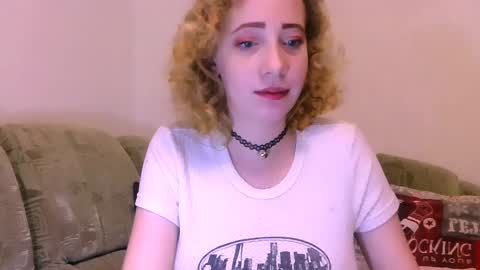 Snapshot of mel_mellie chatting on January 28, 2025, 8:58 pm Mel Mellie online show from January 28, 2025, 8:58 pm