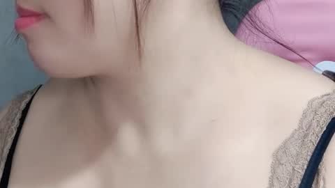 mela7386 online show from January 5, 2026, 5:27 pm