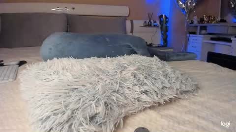 Snapshot of mela911carrera chatting on October 16, 2025, 5:14 pm Start every day 2000 - 700 online show from October 16, 2025, 5:14 pm