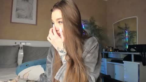  Start every day 2000 - 700 online show from February 21, 2026, 6:42 pm