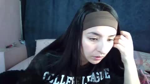 melani1103 online show from November 3, 2025, 1:29 am