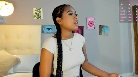 melania_rousse online show from May 11, 2026, 2:17 am